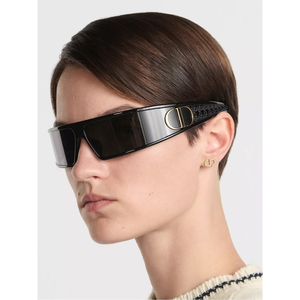 New Dior VeryDior M1U 10A0 Black Shield Sunglasses with Gold Accent Authentic - Picture 4 of 11